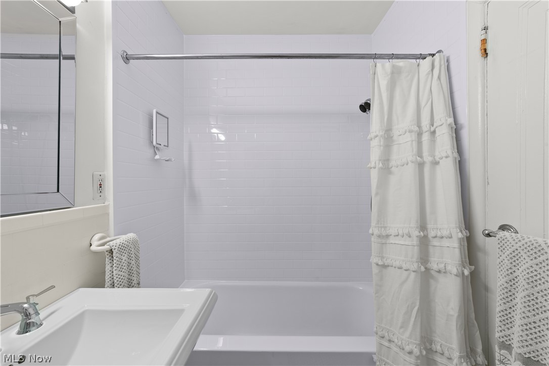 12655 Cedar Road Cleveland Heights, OH 44106 - Photo 30 of 49 Gallery Image 30