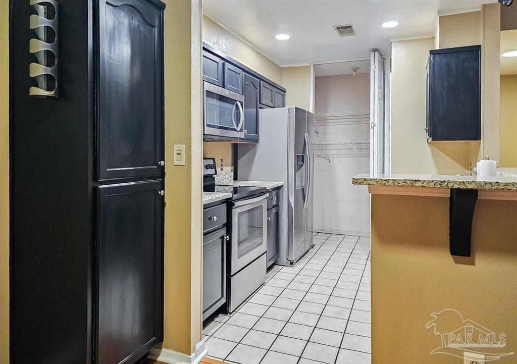 601 East Burgess Road, Unit D6 Pensacola, FL 32504 - Photo 9 of 22