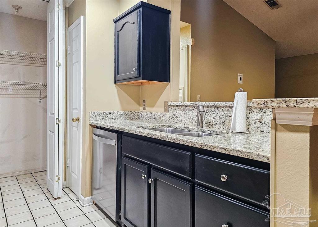 601 East Burgess Road, Unit D6 Pensacola, FL 32504 - Photo 10 of 22