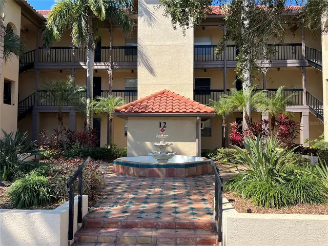 $2,300 | 2400 Feather Sound Drive, Unit 1217, Clearwater, FL 33762