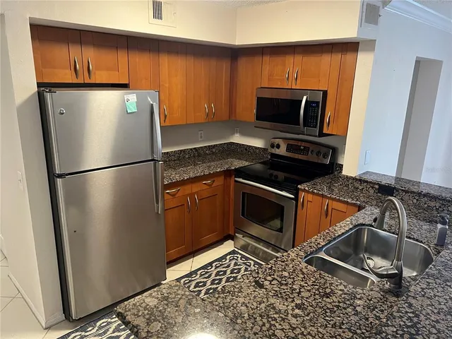 $2,300 | 2400 Feather Sound Drive, Unit 1217, Clearwater, FL 33762