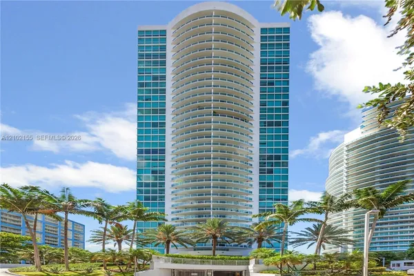 $875,000 | 2101 Brickell Avenue, Unit 2512, Miami, FL 33129