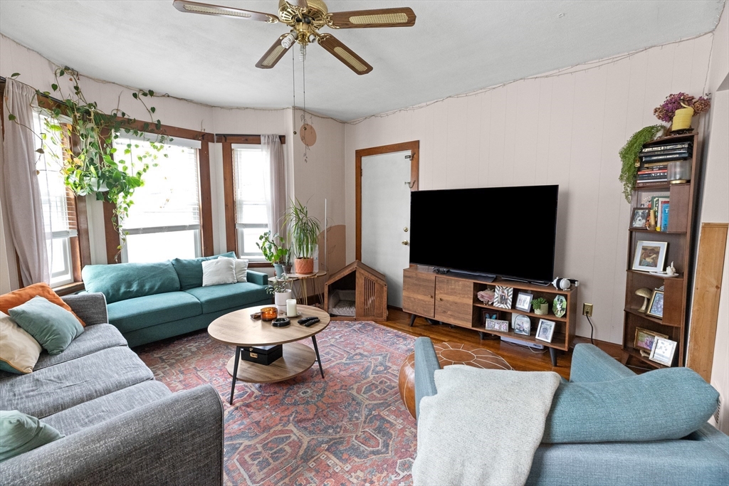 37 Chase Street Beverly, MA 01915 - Photo 12 of 37