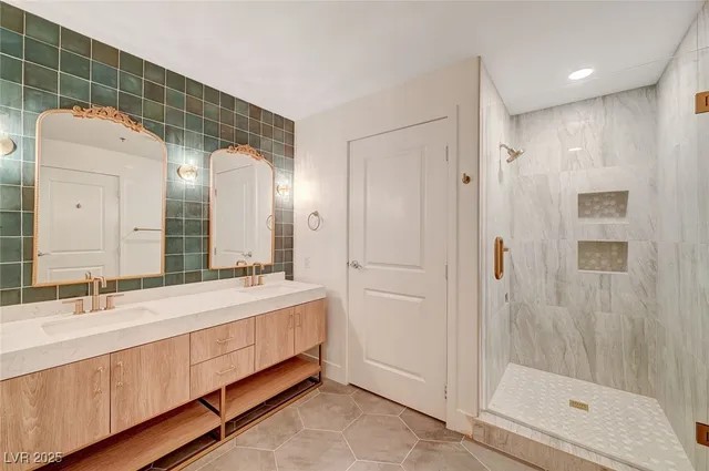 $3,450 | 8255 South Las Vegas Boulevard, Unit 813, Las Vegas, NV 89123