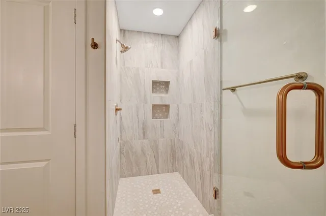 $3,450 | 8255 South Las Vegas Boulevard, Unit 813, Las Vegas, NV 89123