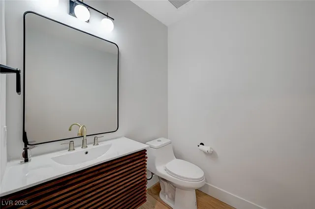 $3,450 | 8255 South Las Vegas Boulevard, Unit 813, Las Vegas, NV 89123