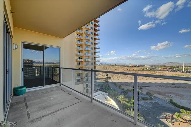 $3,450 | 8255 South Las Vegas Boulevard, Unit 813, Las Vegas, NV 89123