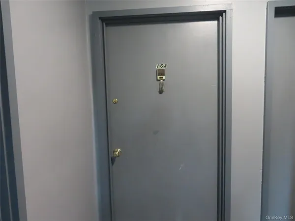 $249,000 | 2449-b) #16 A Union Boulevard, Unit 16A, Islip, NY 11751