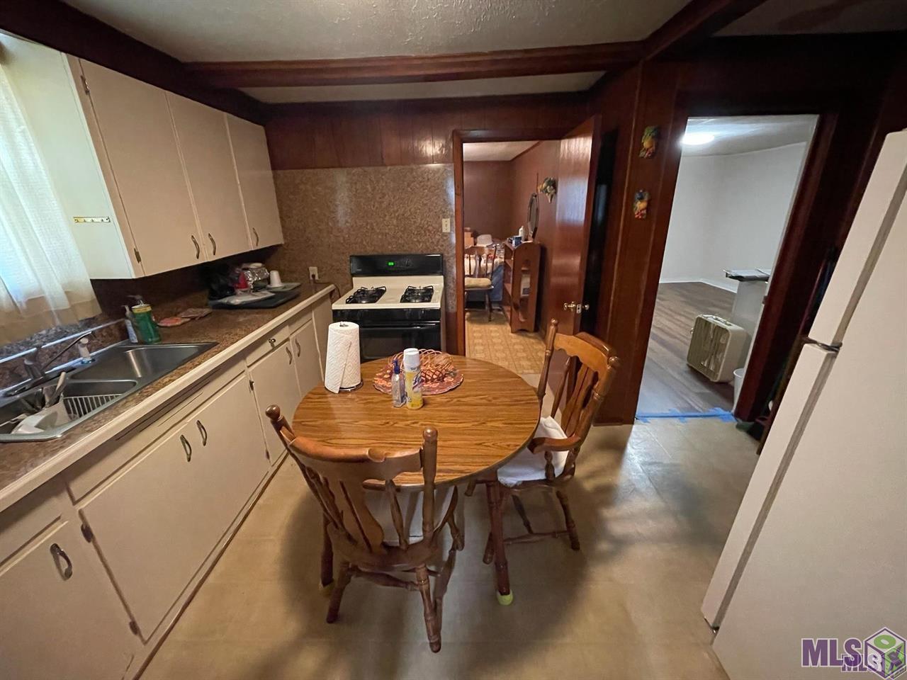 10760 Kingfisher Avenue Baton Rouge, LA 70807 - Photo 7 of 16