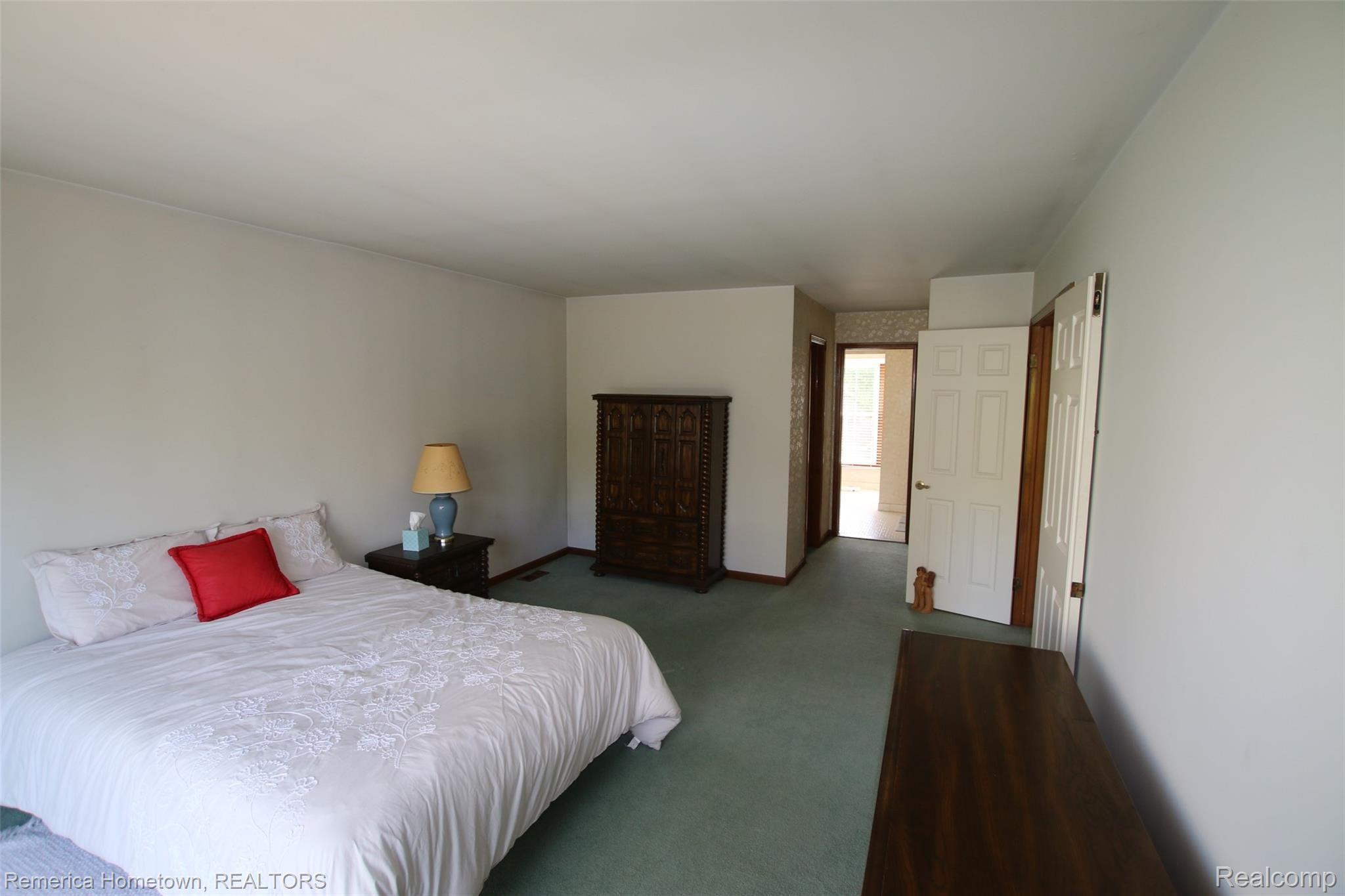 42486 Waterfall Road Northville, MI 48168 - Photo 23 of 35 IMG_2468.JPG