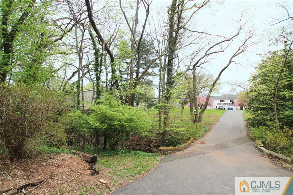 314 Overbrook Road Piscataway, NJ 08854 - Photo 3 of 20 Gallery Image 3