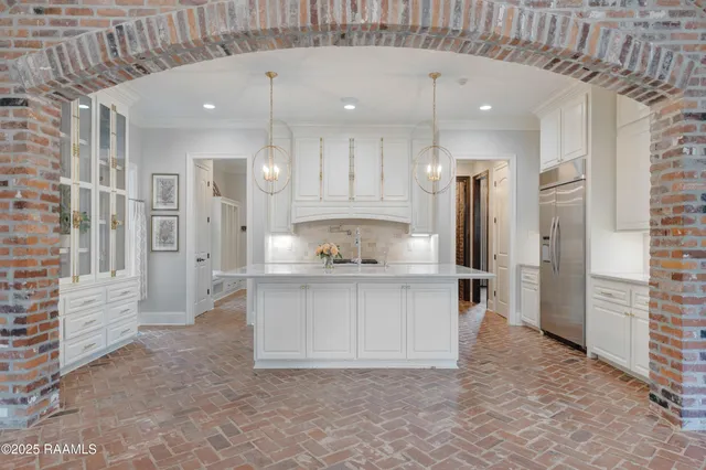 $859,000 | 506 Terrell Court, New Iberia, LA 70563