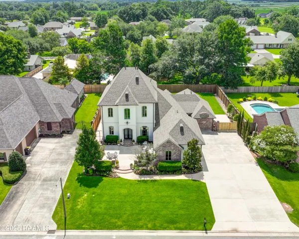 $859,000 | 506 Terrell Court, New Iberia, LA 70563