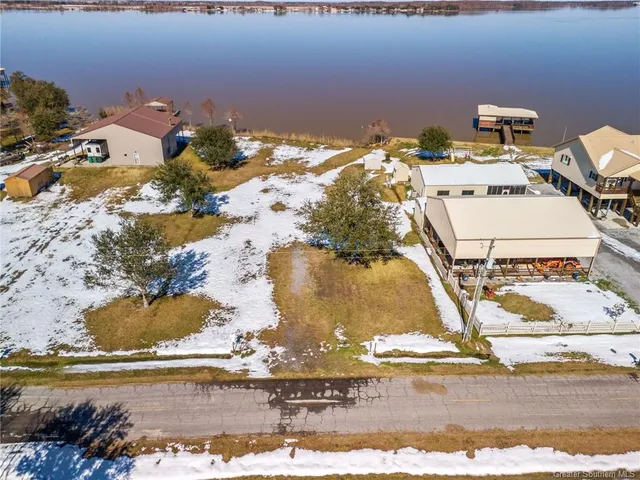 $150,000 | 418 Par Road 120, Gueydan, LA 70542