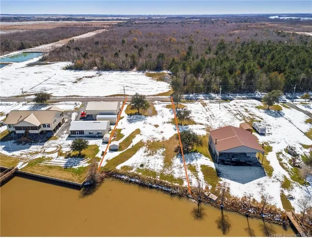 $150,000 | 418 Par Road 120, Gueydan, LA 70542