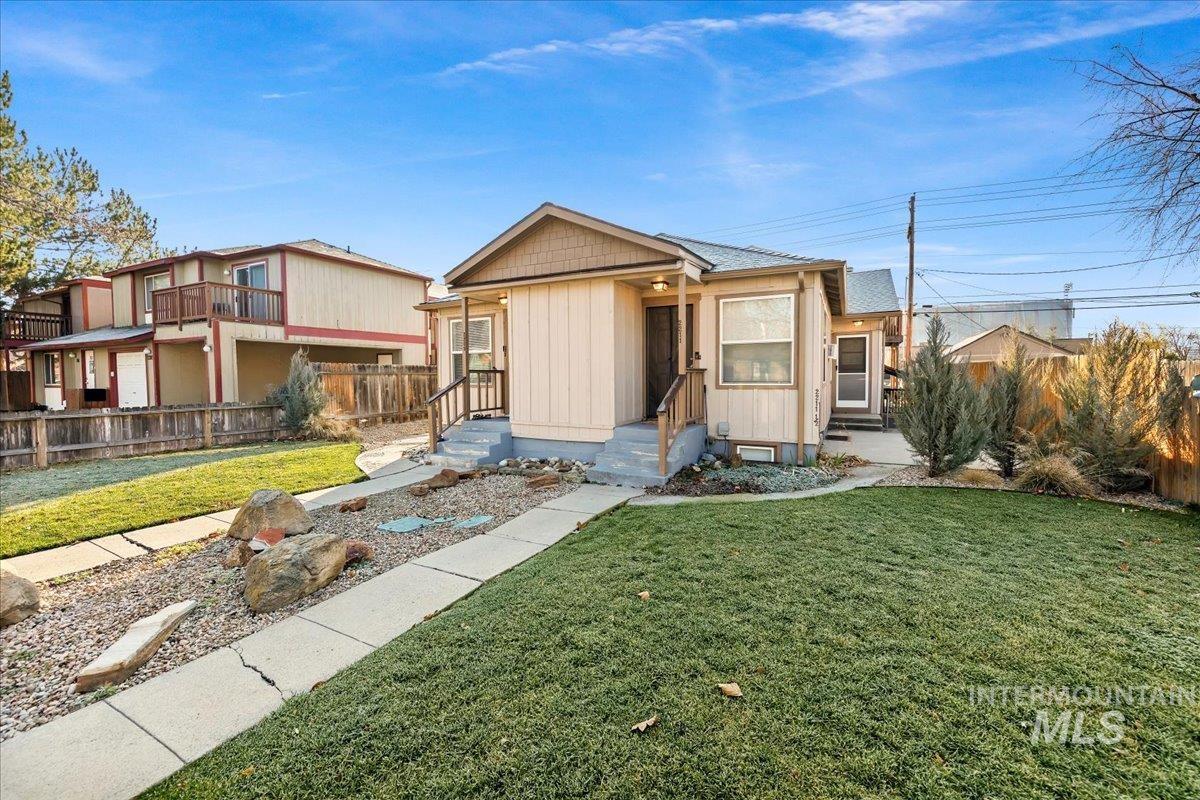 2209 West Idaho Street Boise, ID 83702 - Photo 2 of 42 View of front of property