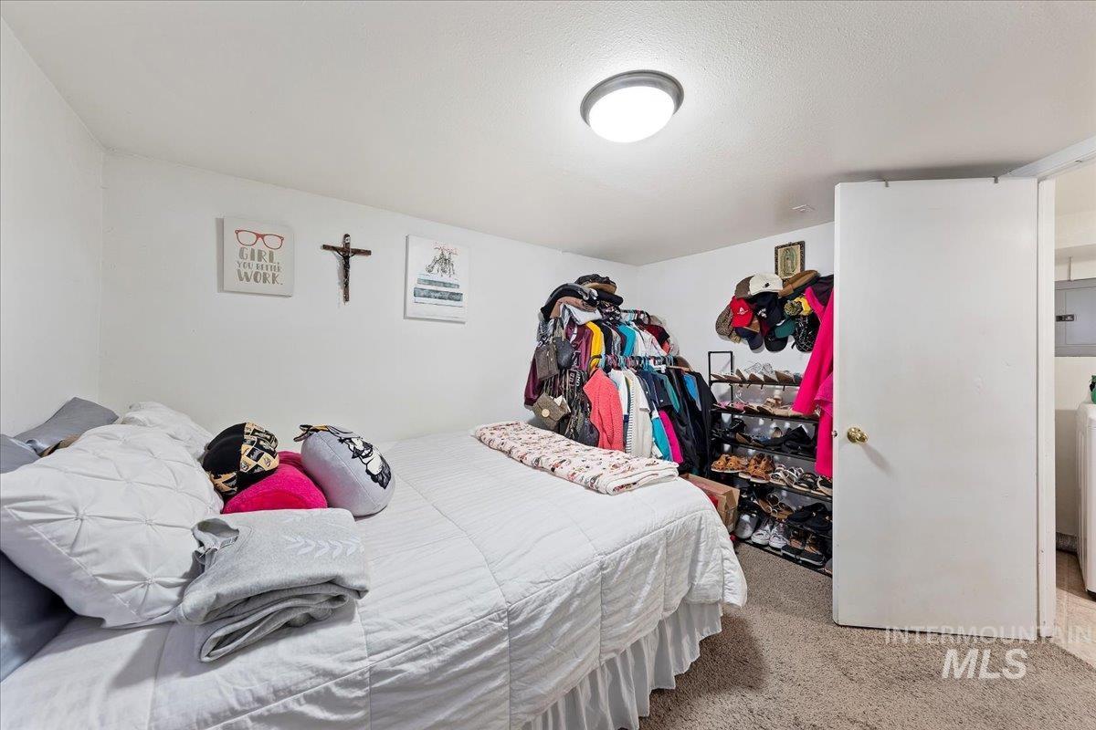 2209 West Idaho Street Boise, ID 83702 - Photo 38 of 42 Carpeted bedroom
