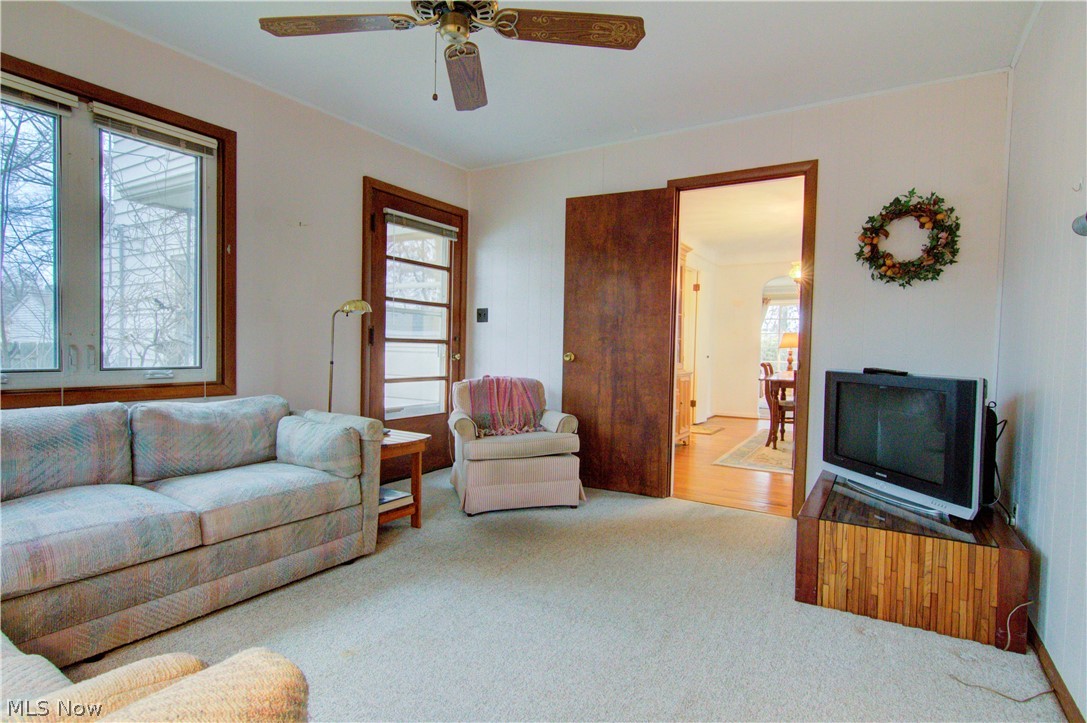998 Renfield Road Cleveland Heights, OH 44121 - Photo 8 of 22