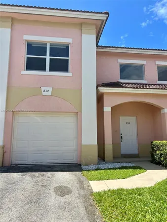 $2,400 | 312 Talia Circle, Palm Springs, FL 33461