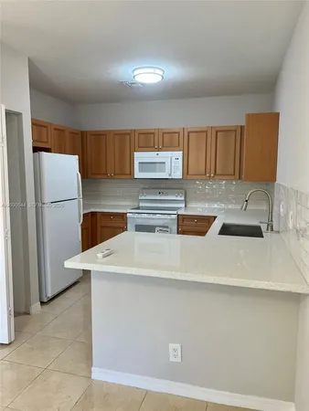 $2,400 | 312 Talia Circle, Palm Springs, FL 33461
