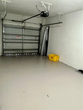 $2,400 | 312 Talia Circle, Palm Springs, FL 33461