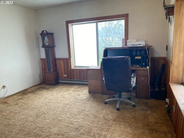 811 Jim Town Road Lostine, OR 97857 - Photo 3 of 25 Living Room/Entrance
