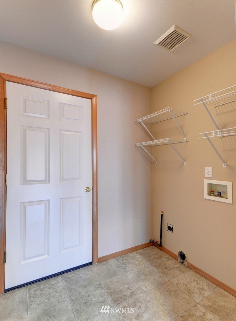 18014 27th Drive Southeast Bothell, WA 98012 - Photo 12 of 22 Gallery Image 12