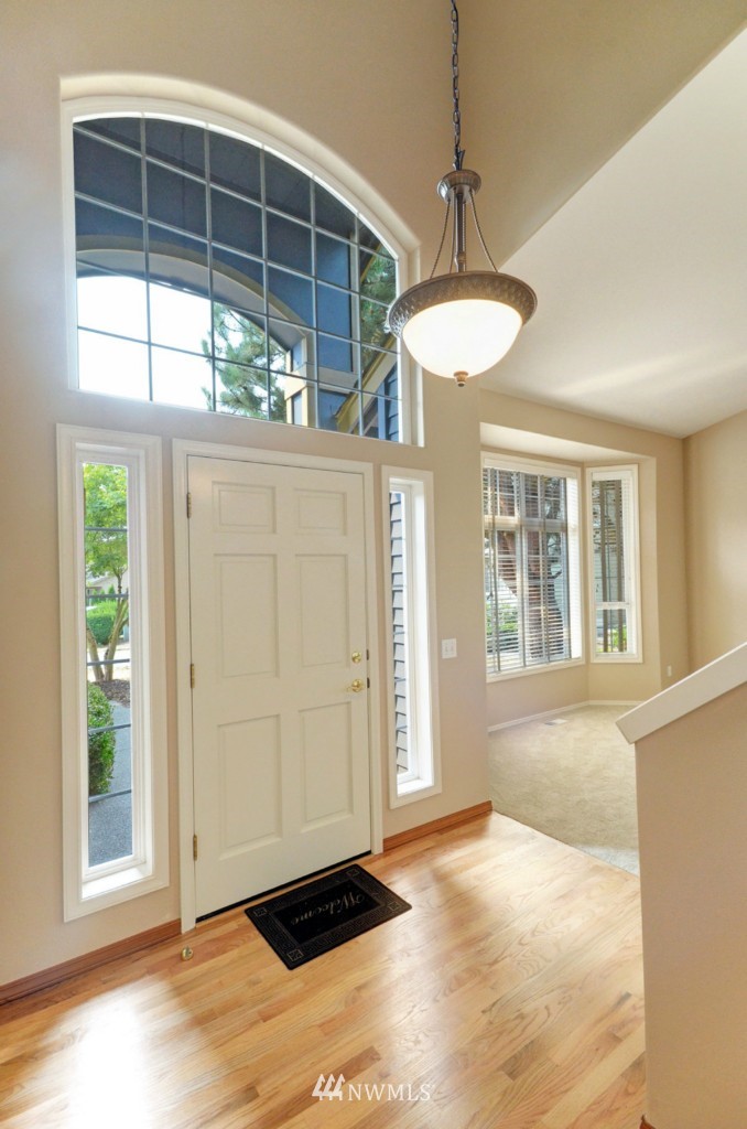 18014 27th Drive Southeast Bothell, WA 98012 - Photo 3 of 22 Gallery Image 3