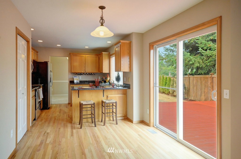 18014 27th Drive Southeast Bothell, WA 98012 - Photo 8 of 22 Gallery Image 8