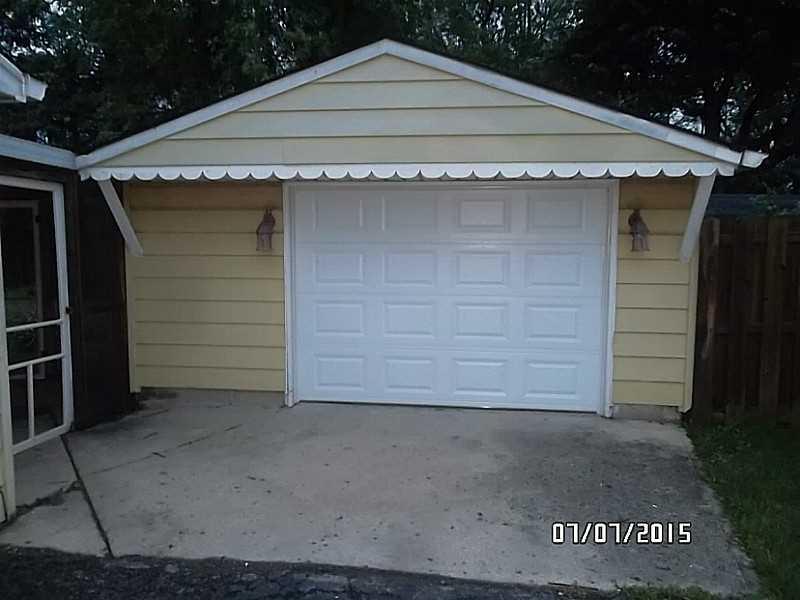 315 South Kenmore Road Indianapolis, IN 46219 - Photo 3 of 11 Gallery Image 3