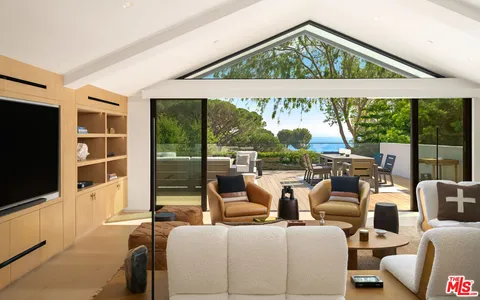 $16,450,000 | 28022 Sea Ln Drive, Malibu, CA 90265