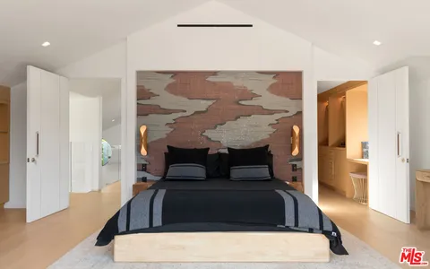 $16,450,000 | 28022 Sea Ln Drive, Malibu, CA 90265