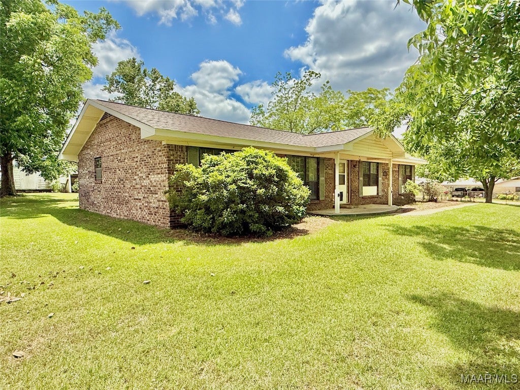 135 Springdale Road Hartford, AL 36344 - Photo 25 of 39 Gallery Image 25