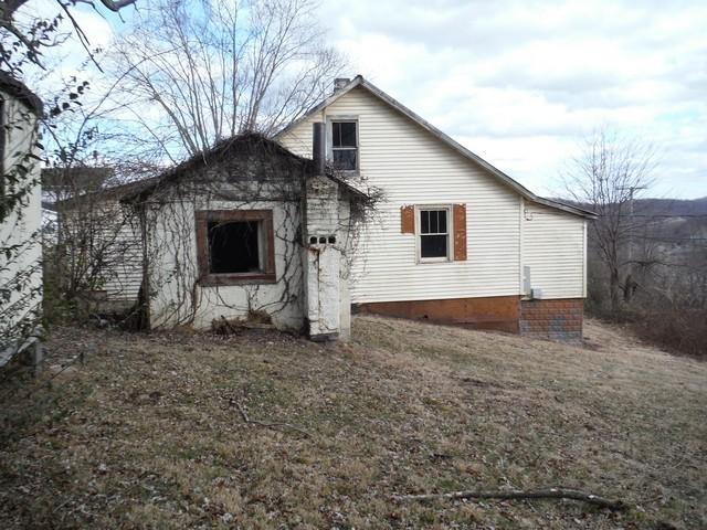 6187 Parrott Mountain Road Parrott, VA 24132 - Photo 5 of 132 open-uri20190205-19699-1bfydhl