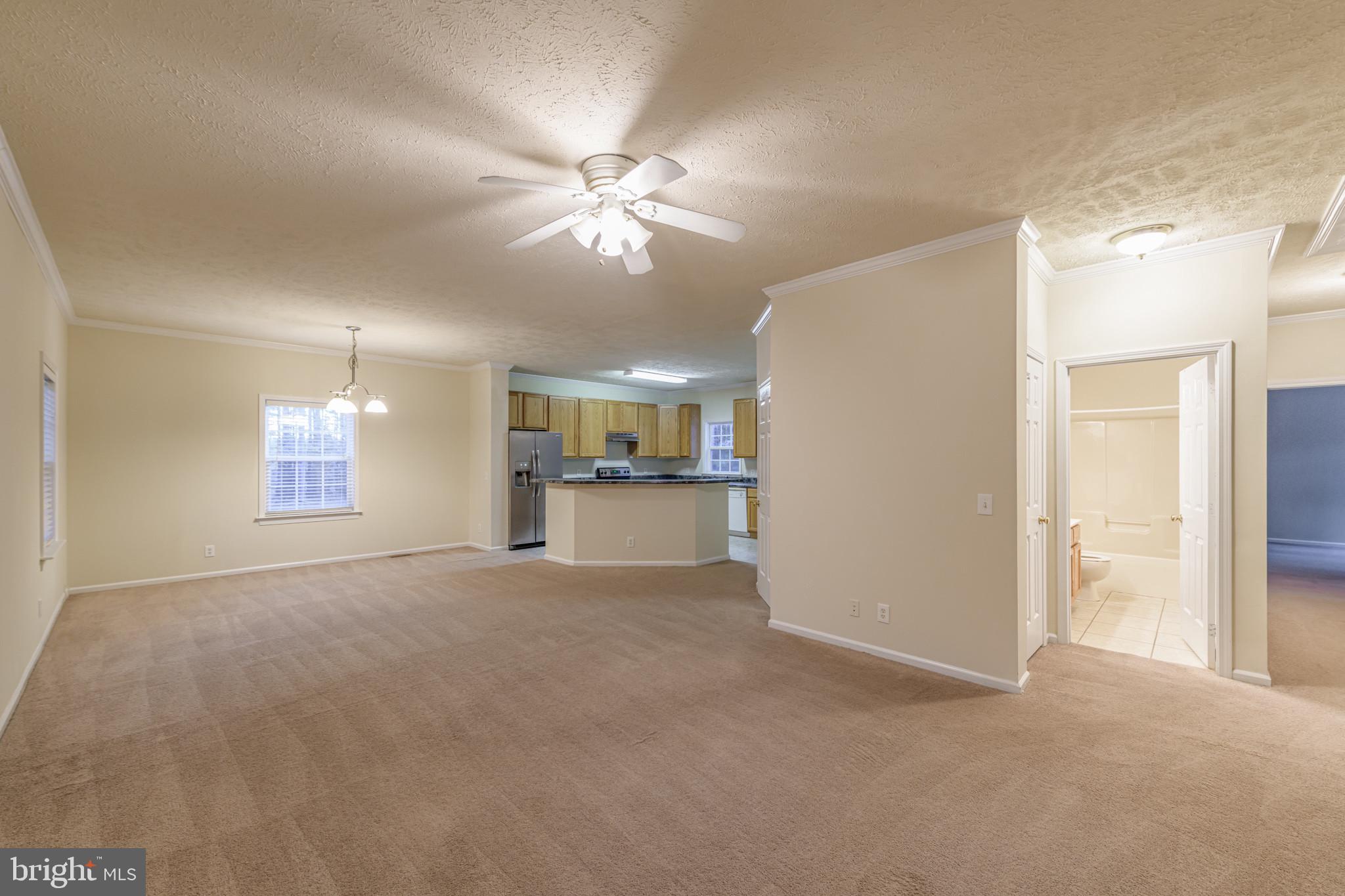 11409 Robins Ridge Road Unionville, VA 22567 - Photo 3 of 12 Family room