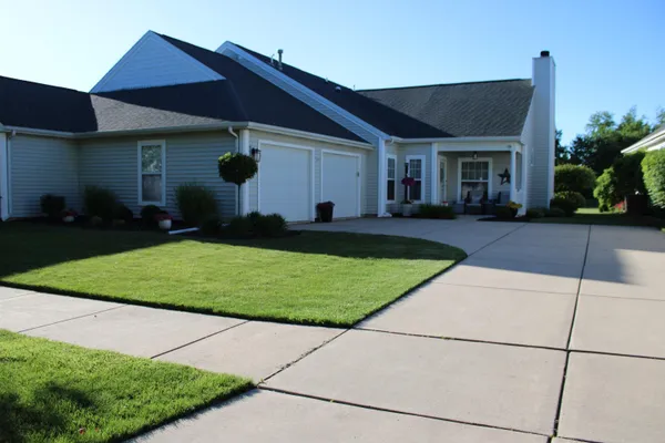 $274,900 | 9090 Norris Drive, Hobart, IN 46342