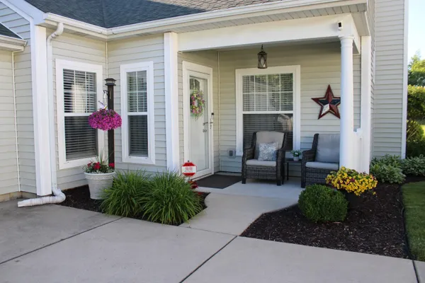 $274,900 | 9090 Norris Drive, Hobart, IN 46342