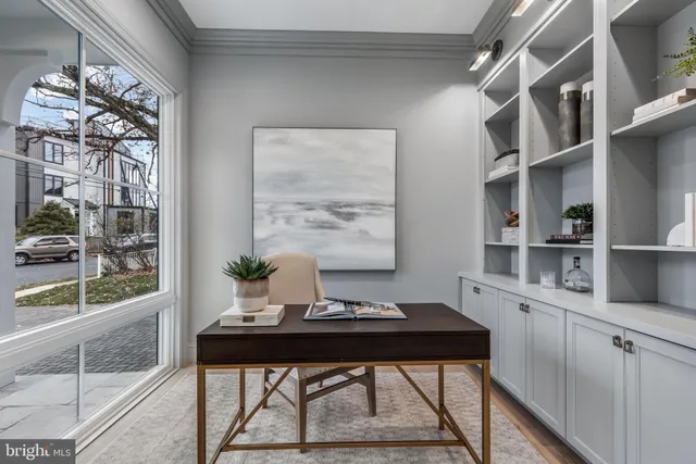 $3,249,000 | 629 North Lincoln Street, Arlington, VA 22201