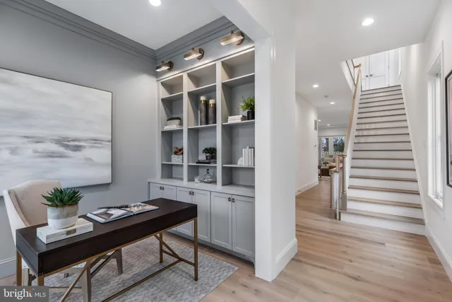 $3,249,000 | 629 North Lincoln Street, Arlington, VA 22201