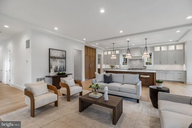 $3,249,000 | 629 North Lincoln Street, Arlington, VA 22201