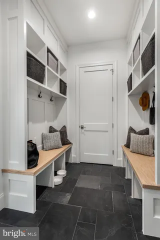 $3,249,000 | 629 North Lincoln Street, Arlington, VA 22201