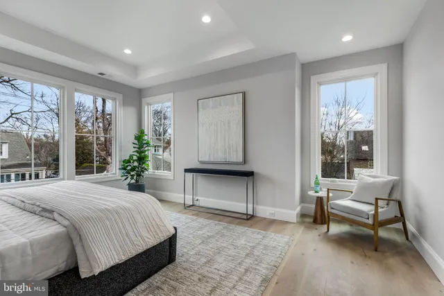 $3,249,000 | 629 North Lincoln Street, Arlington, VA 22201