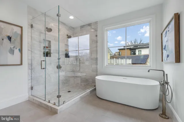 $3,249,000 | 629 North Lincoln Street, Arlington, VA 22201