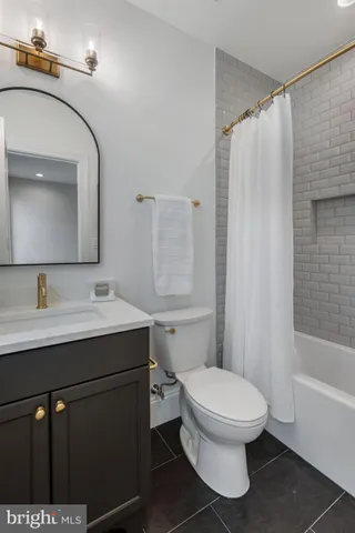 $3,249,000 | 629 North Lincoln Street, Arlington, VA 22201