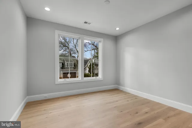 $3,249,000 | 629 North Lincoln Street, Arlington, VA 22201
