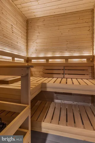 $3,249,000 | 629 North Lincoln Street, Arlington, VA 22201