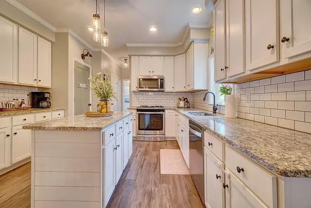 $625,000 | 204 Brown Lane, Suffolk, VA 23434