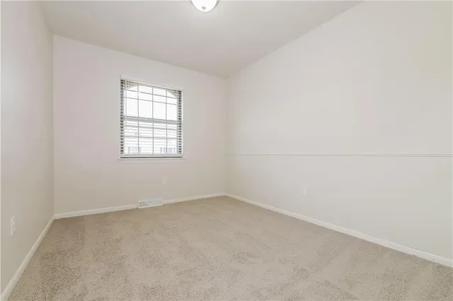 $1,945 | 1417 North Blue Mills Road, Independence, MO 64056