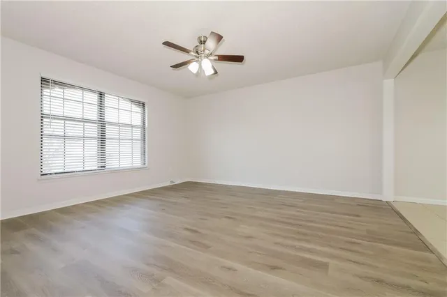 $1,945 | 1417 North Blue Mills Road, Independence, MO 64056