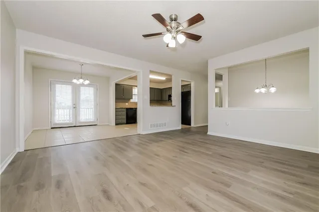 $1,945 | 1417 North Blue Mills Road, Independence, MO 64056